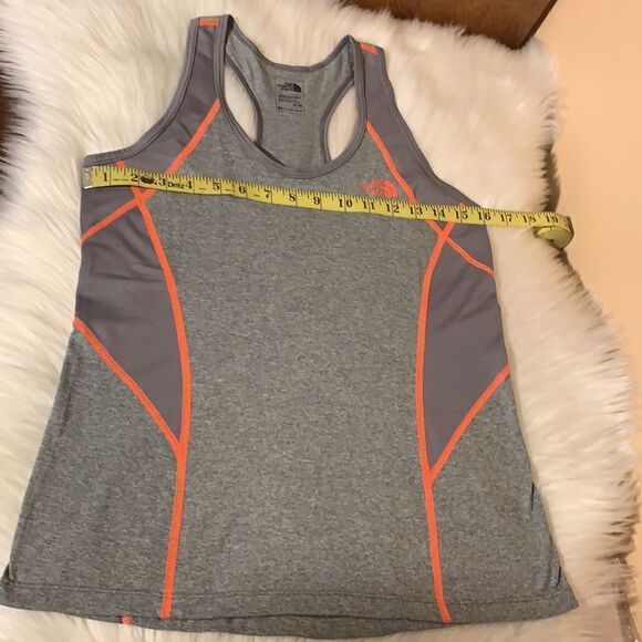 The North Face Flashdry Racerback Tank Size Medium - Picture 8 of 10